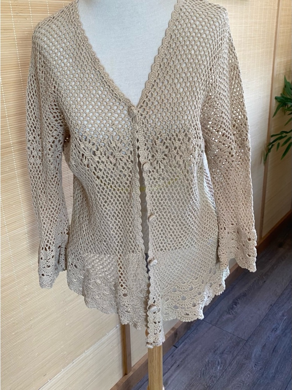 Liz Claiborne Beige Crochet Openwork Women's Cardigan Sweater